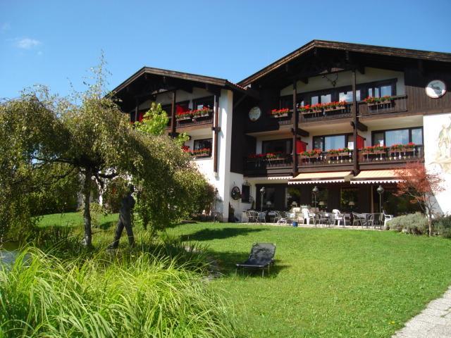 Gaestehaus Am Kurpark ชลีเอร์ซี ภายนอก รูปภาพ